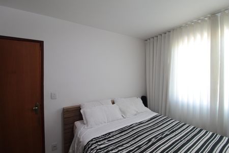 Apartamento à venda com 90m², 3 quartos e 1 vagaSuite