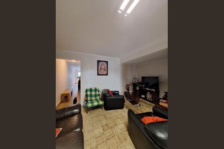 Casa para alugar com 300m², 3 quartos e 3 vagas Casa para alugar com 300m², 3 quartos e 3 vagasÁrea comum - Salão