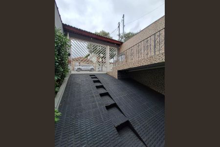 Casa para alugar com 300m², 3 quartos e 3 vagas Casa para alugar com 300m², 3 quartos e 3 vagasEntrada