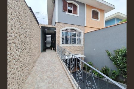 Casa para alugar com 300m², 3 quartos e 3 vagas Casa para alugar com 300m², 3 quartos e 3 vagasEntrada