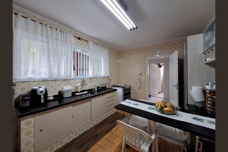 Casa para alugar com 300m², 3 quartos e 3 vagas Casa para alugar com 300m², 3 quartos e 3 vagasCozinha