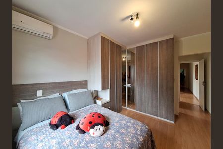 Casa para alugar com 300m², 3 quartos e 3 vagas Casa para alugar com 300m², 3 quartos e 3 vagasSuíte 1