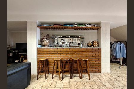 Casa para alugar com 300m², 3 quartos e 3 vagas Casa para alugar com 300m², 3 quartos e 3 vagasÁrea comum - Salão