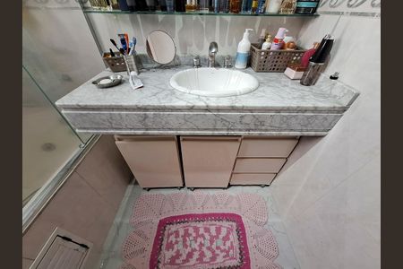 Casa para alugar com 300m², 3 quartos e 3 vagas Casa para alugar com 300m², 3 quartos e 3 vagasBanheiro Suíte 1