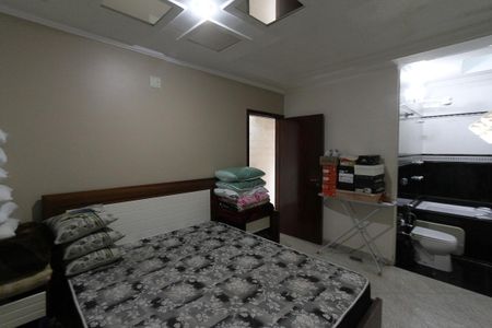 Casa à venda com 400m², 3 quartos e 2 vagas Casa à venda com 400m², 3 quartos e 2 vagasSuite