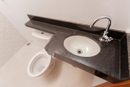 Casa à venda com 141m², 3 quartos e 2 vagasBanheiro 2