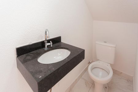 Casa à venda com 141m², 3 quartos e 2 vagasBanheiro Social