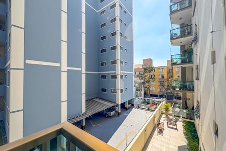 Apartamento para alugar com 97m², 3 quartos e 2 vagas Apartamento para alugar com 97m², 3 quartos e 2 vagasVista da Varanda da Sala