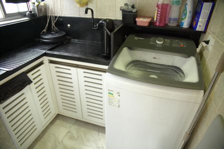 Apartamento à venda com 106m², 2 quartos e 2 vagasÁrea de Serviço