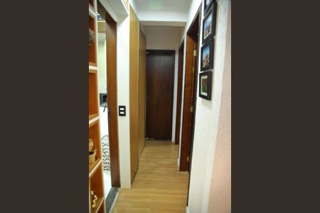 Apartamento à venda com 106m², 2 quartos e 2 vagasCorredor dos Quartos