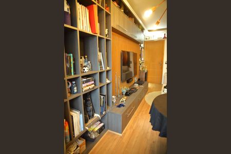 Apartamento à venda com 106m², 2 quartos e 2 vagasSala