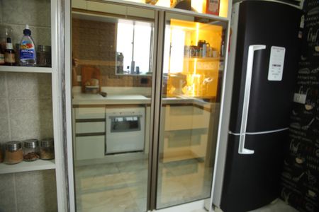 Apartamento à venda com 106m², 2 quartos e 2 vagasCozinha - Armários