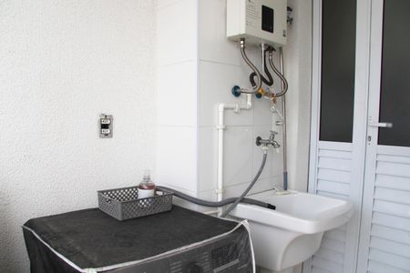 Apartamento à venda com 47m², 2 quartos e 1 vagaVaranda e Área de Serviço