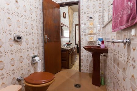 Casa à venda com 1170m², 7 quartos e 3 vagasBanheiro (Casa 1)