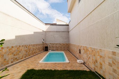 Casa para alugar com 75m², 2 quartos e 1 vagaÁrea comum
