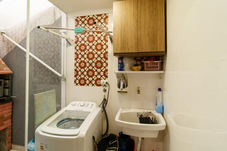 Casa para alugar com 75m², 2 quartos e 1 vagaÁrea de Serviço