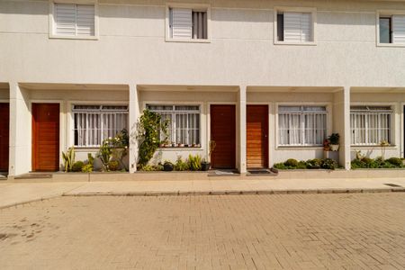 Casa para alugar com 75m², 2 quartos e 1 vagaFachada