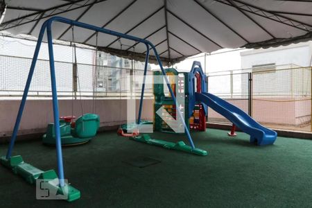 Apartamento à venda com 63m², 1 quarto e sem vaga Apartamento à venda com 63m², 1 quarto e sem vagaÁrea comum - Playground