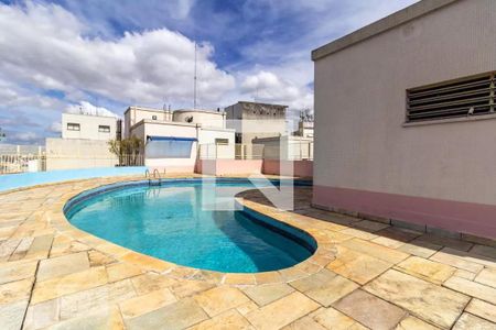 Apartamento à venda com 63m², 1 quarto e sem vaga Apartamento à venda com 63m², 1 quarto e sem vagaÁrea comum - Piscina