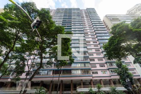 Apartamento à venda com 63m², 1 quarto e sem vaga Apartamento à venda com 63m², 1 quarto e sem vagaFachada