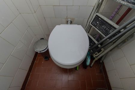 Apartamento à venda com 63m², 1 quarto e sem vaga Apartamento à venda com 63m², 1 quarto e sem vagaBanheiro de serviço