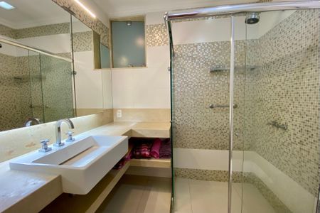 Apartamento à venda com 112m², 3 quartos e 1 vagaBanheiro da Suíte