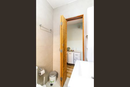 Casa à venda com 150m², 3 quartos e 1 vagaBanheiro 2