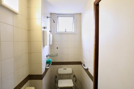 Apartamento para alugar com 65m², 2 quartos e 1 vagaSuíte Banheiro