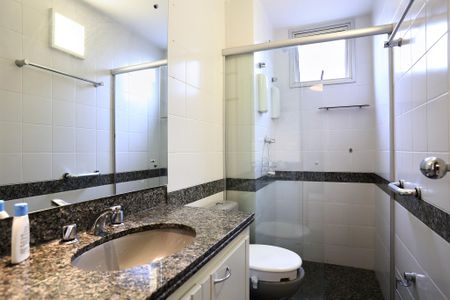 Apartamento para alugar com 65m², 2 quartos e 1 vagaBanheiro
