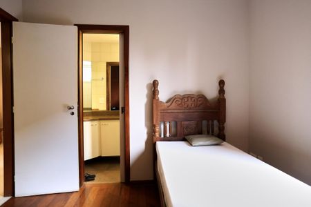 Apartamento para alugar com 65m², 2 quartos e 1 vagaSuíte