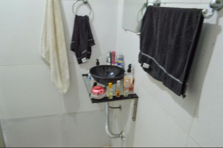 Casa à venda com 103m², 3 quartos e 1 vagaBanheiro