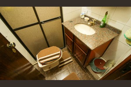 Casa à venda com 120m², 3 quartos e 2 vagas Casa à venda com 120m², 3 quartos e 2 vagasBanheiro Social