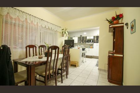 Casa à venda com 120m², 3 quartos e 2 vagas Casa à venda com 120m², 3 quartos e 2 vagasCopa