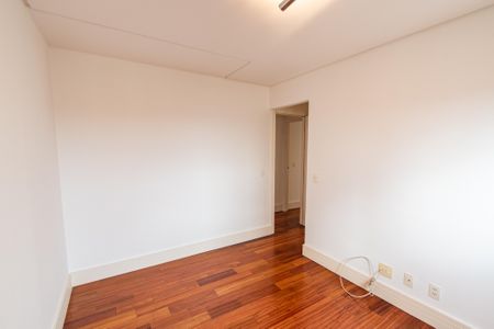 Apartamento à venda com 177m², 3 quartos e 3 vagasSuíte 1