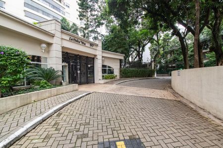 Apartamento à venda com 177m², 3 quartos e 3 vagasFachada