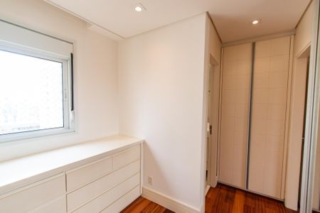 Apartamento à venda com 177m², 3 quartos e 3 vagasSuíte 2