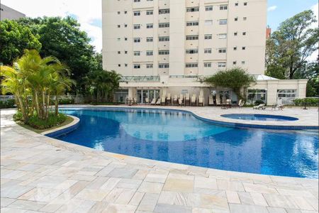 Apartamento à venda com 177m², 3 quartos e 3 vagasÁrea comum - Piscina