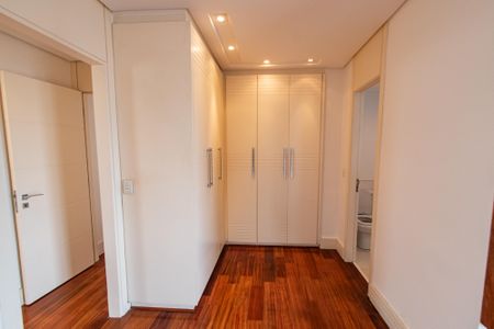 Apartamento à venda com 177m², 3 quartos e 3 vagasSuíte 3