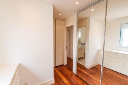 Apartamento à venda com 177m², 3 quartos e 3 vagasSuíte 2