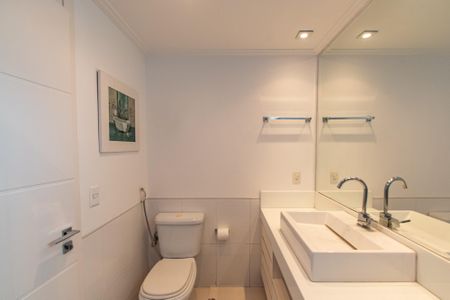 Apartamento à venda com 177m², 3 quartos e 3 vagasBanheiro da suíte 3