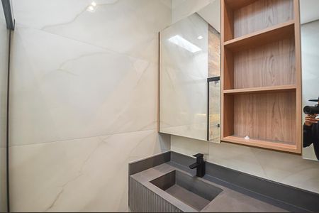 Casa à venda com 156m², 3 quartos e 4 vagas Casa à venda com 156m², 3 quartos e 4 vagasBanheiro da Suíte