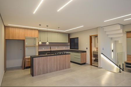 Casa à venda com 156m², 3 quartos e 4 vagas Casa à venda com 156m², 3 quartos e 4 vagasSala/Cozinha