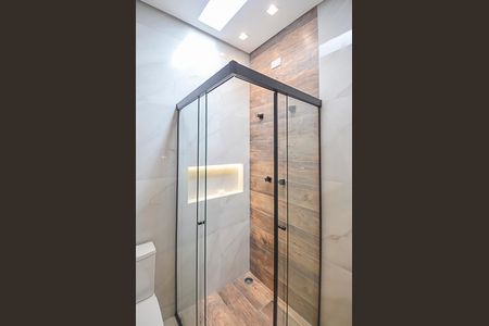 Casa à venda com 156m², 3 quartos e 4 vagas Casa à venda com 156m², 3 quartos e 4 vagasBanheiro da Suíte