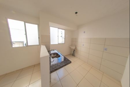 Apartamento à venda com 43m², 2 quartos e 1 vaga Apartamento à venda com 43m², 2 quartos e 1 vagaCozinha e Área de Serviço