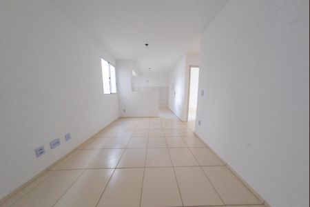 Apartamento à venda com 43m², 2 quartos e 1 vaga Apartamento à venda com 43m², 2 quartos e 1 vagaSala