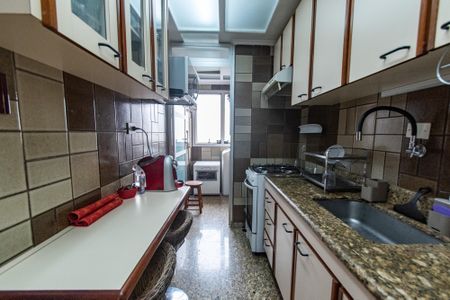 Apartamento à venda com 157m², 3 quartos e 2 vagasCozinha