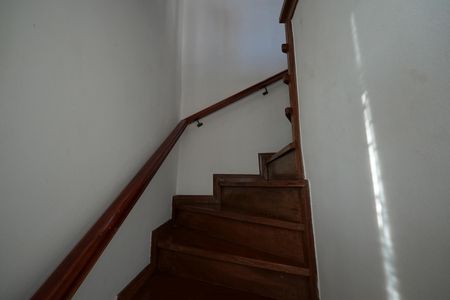 Apartamento à venda com 157m², 2 quartos e 2 vagasEscada