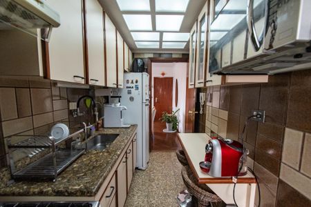 Apartamento à venda com 157m², 3 quartos e 2 vagasCozinha
