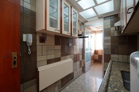 Apartamento à venda com 157m², 2 quartos e 2 vagasCozinha