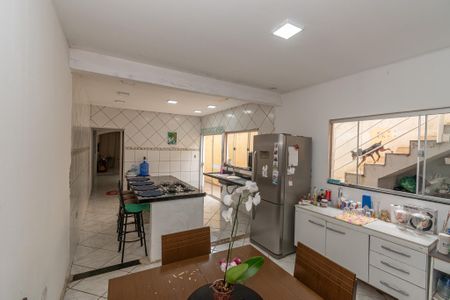 Casa para alugar com 481m², 3 quartos e 2 vagasCozinha 